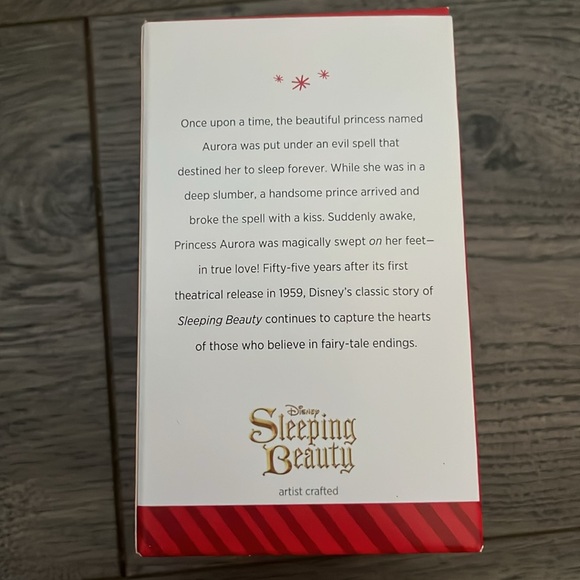Hallmark Sleeping Beauty ornament - Picture 2 of 5